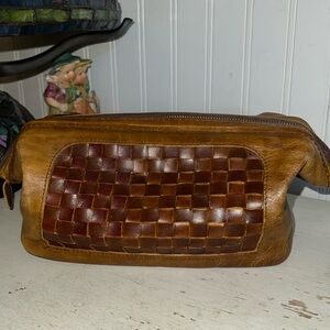 RARE Tex Tan braided leather shaving toiletries men’s bag